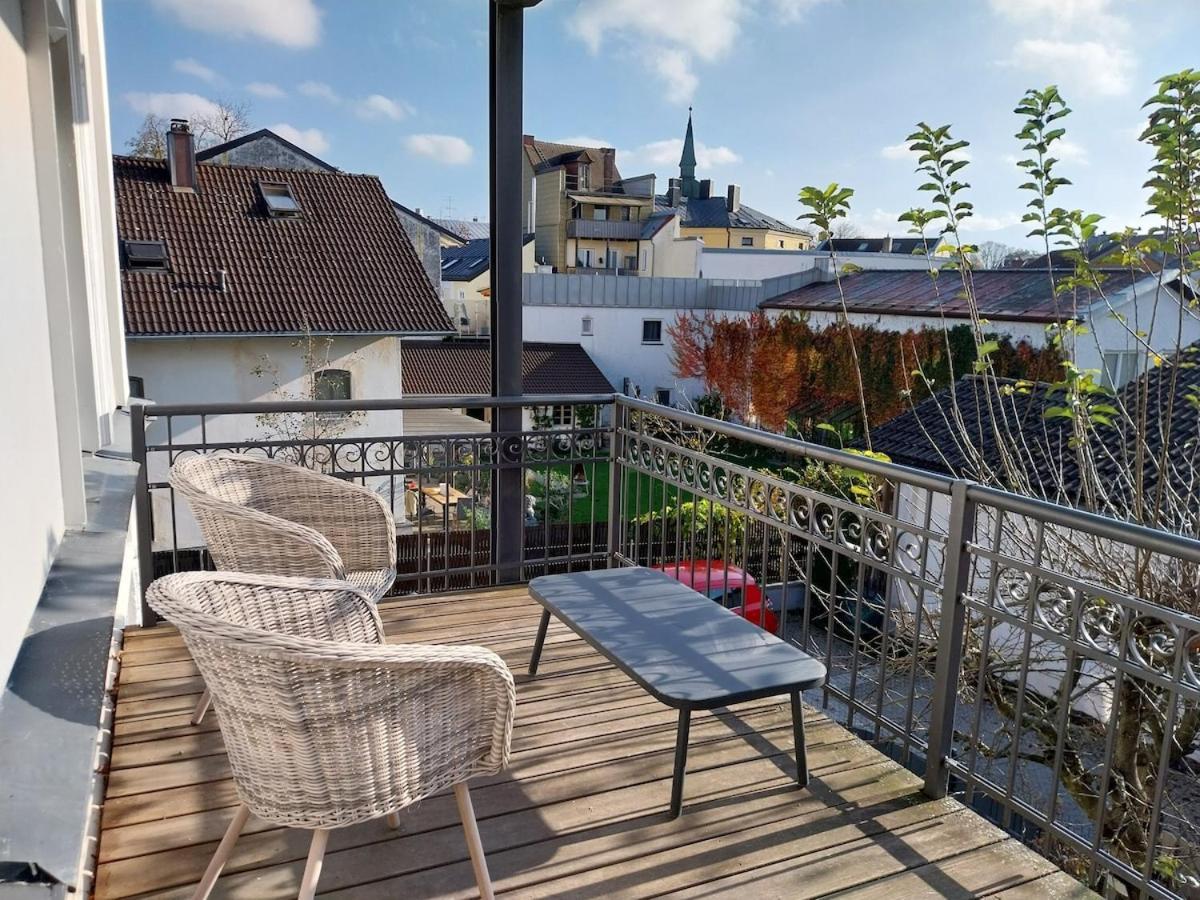 Bad Aibling City Apartment - Alpenblick エクステリア 写真